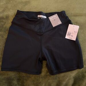 NEW Forever 21 high-rise biker shorts